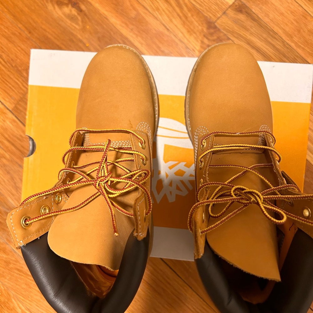 Timberland Boots - Picture 3 of 4
